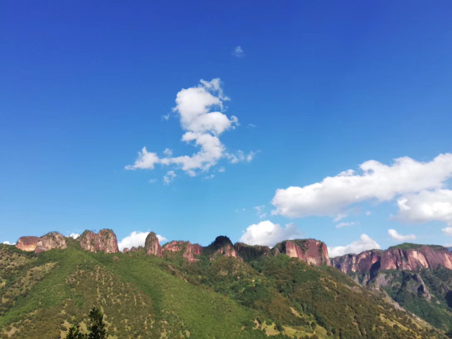 麗江戶(hù)外徒步線(xiàn)路,麗江戶(hù)外拓展,麗江戶(hù)外徒步,麗江企業(yè)團(tuán)建,麗江老君山徒步