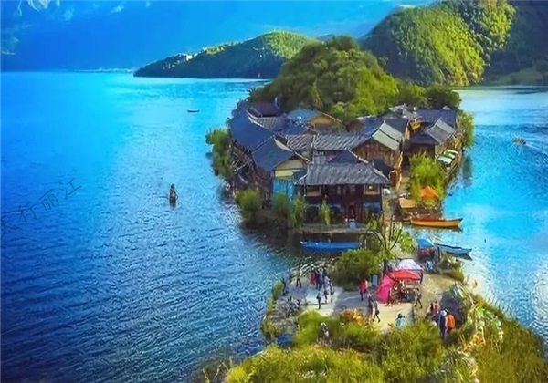 當(dāng)女兒國碰上摩梭轉(zhuǎn)山節(jié)，瀘沽湖是這種別樣的美