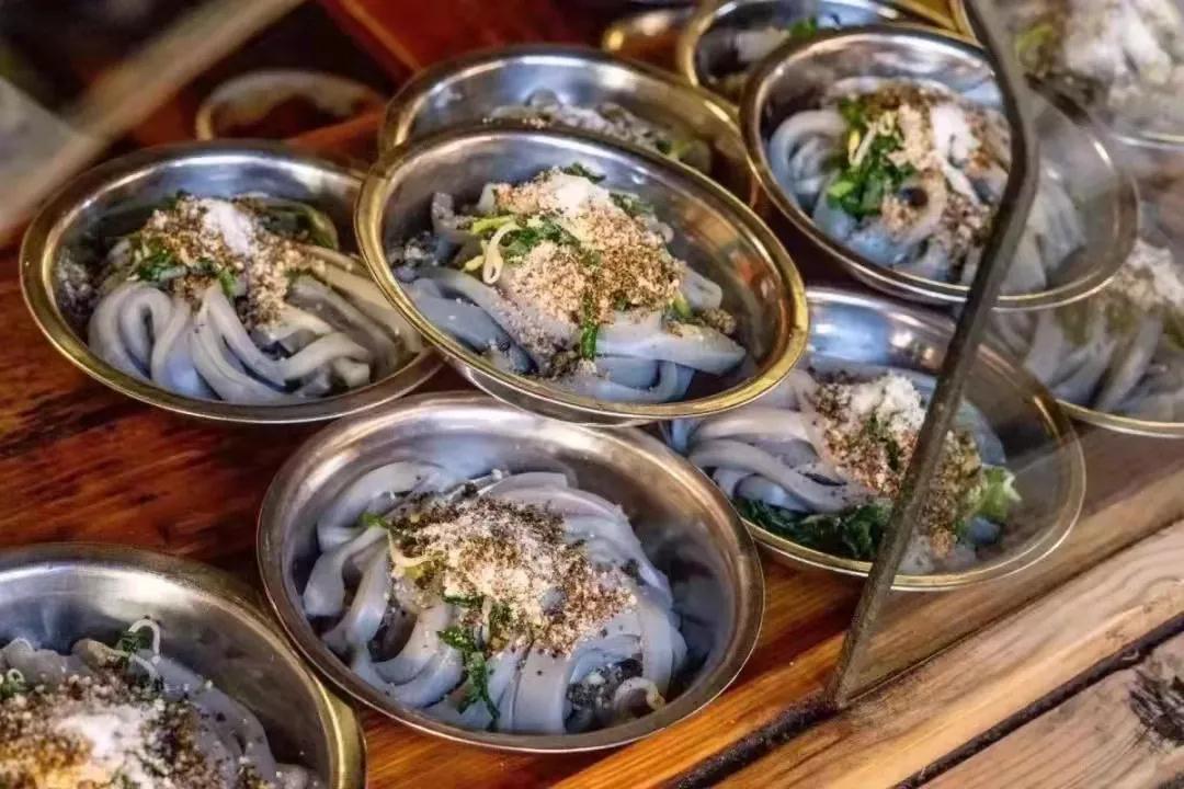 麗江古城這些必打卡小吃，你一定不能錯(cuò)過(guò)！ 麗江傳媒公司